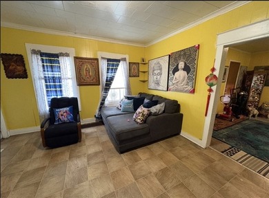 Another Rockin' Rochester Property! This 6-bedroom, 2.5-bath - photo 9
