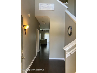 Welcome to this beautifully maintained 2-bedroom, 3-bathroom - photo 2