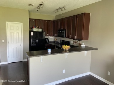 Welcome to this beautifully maintained 2-bedroom, 3-bathroom - photo 8