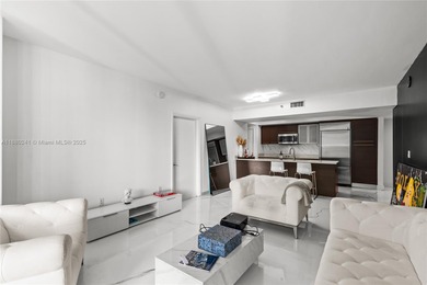 Motivated seller! Spacious & luxurious 2BD/2BA in the heart of