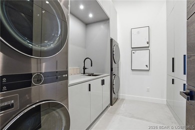 This is where striking architecture, curated design & next-level - photo 47
