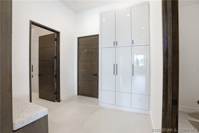 This is where striking architecture, curated design & next-level - photo 48