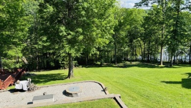 Lakefront Log Cabin Living at Its Finest! Call Josh! - photo 10