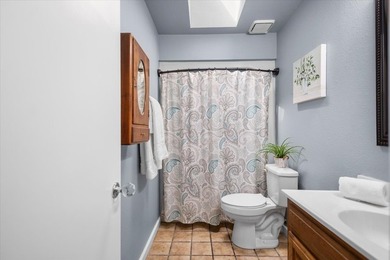 Welcome to this charming 2 bedroom, 2 bathroom home has just hit - photo 29