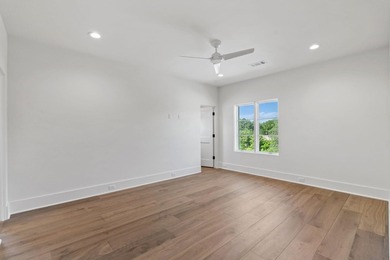 Tucked away on a premier corner lot inside Escondido Golf & Lake - photo 30