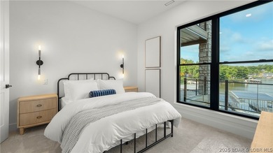 Luxury lakefront living w/ high-end finishes, exceptional - photo 36