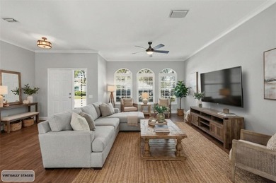 Virtually Staged. Welcome to this beautifully updated - photo 4