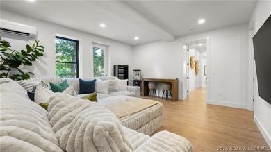 Luxury lakefront living w/ high-end finishes, exceptional - photo 48