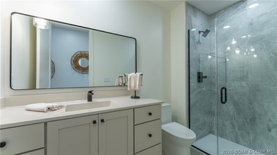 Luxury lakefront living w/ high-end finishes, exceptional - photo 50