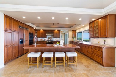 Perched above the Kona coast in the gated community of Bayview - photo 4