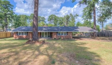Lake Home For Sale in Shreveport, Louisiana