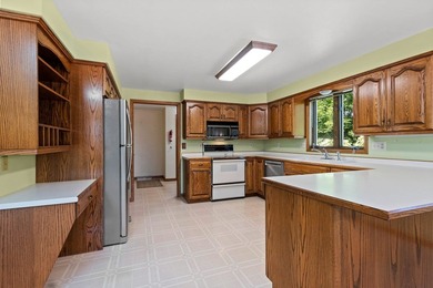 Let the sunshine in! This cheerful ranch is ready for you to add - photo 13