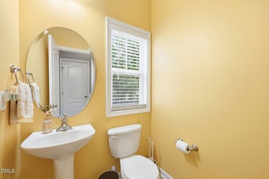 Welcome to this spacious 4-bedroom, 2.5-bath home in the - photo 14