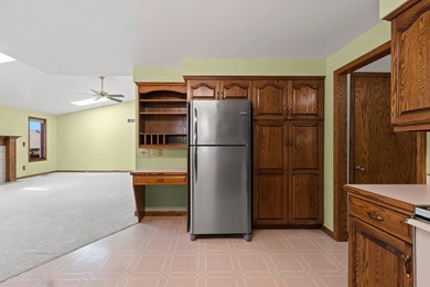 Let the sunshine in! This cheerful ranch is ready for you to add - photo 15