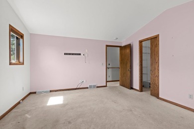 Let the sunshine in! This cheerful ranch is ready for you to add - photo 20