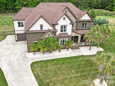 Nestled on the highly sought-after Brawley School Road peninsula - photo 2