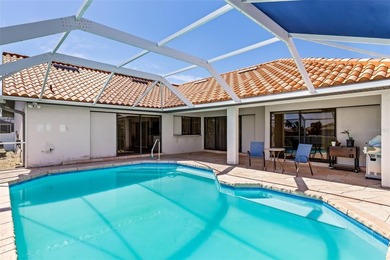 Contemporary style defines this recently remodeled 3 bedroom, 3 - photo 22