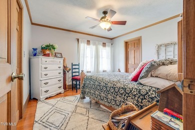 Welcome home to this beautifully maintained, custom-built home - photo 22