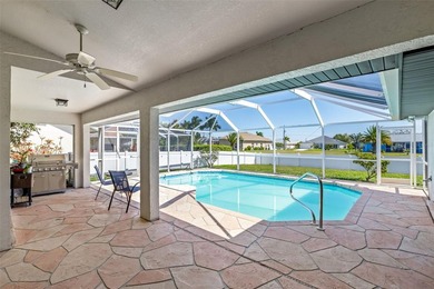 Contemporary style defines this recently remodeled 3 bedroom, 3 - photo 23