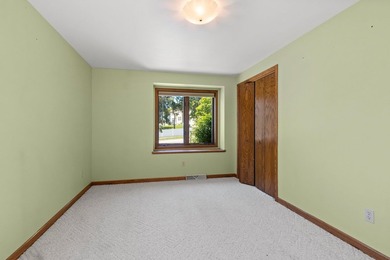 Let the sunshine in! This cheerful ranch is ready for you to add - photo 26