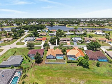 Contemporary style defines this recently remodeled 3 bedroom, 3 - photo 28