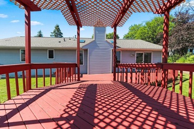 Let the sunshine in! This cheerful ranch is ready for you to add - photo 31