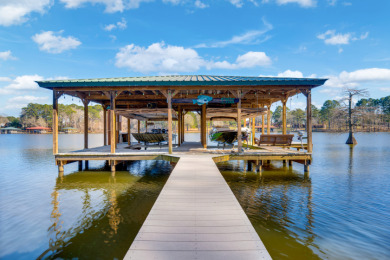 Beautifully Updated Waterfront Home on Lake Palestine - photo 25