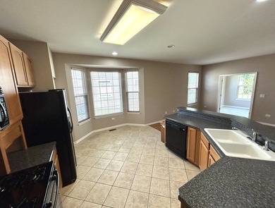 Buyers Will LOVE this Beautiful, highly desirable and rarely - photo 5