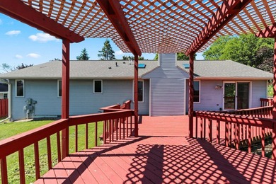 Let the sunshine in! This cheerful ranch is ready for you to add - photo 35