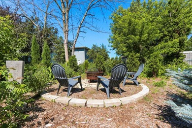 Let the sunshine in! This cheerful ranch is ready for you to add - photo 37
