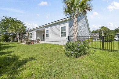 Nearly new 4-bedroom, 3-bathroom home in the gated, natural gas - photo 44