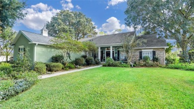 Lake Griffin Home For Sale in Lady Lake Florida