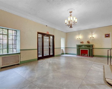 Absolutely beautiful, fully renovated co-op apartment in a