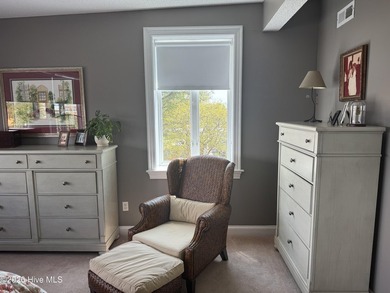 Impeccably maintained 3BR/2BA third-floor waterfront condo in