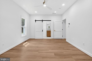 CUSTOM NEW CONSTRUCTION - 2,800+ SF - MOVE IN READY Modern - photo 20