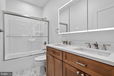 CUSTOM NEW CONSTRUCTION - 2,800+ SF - MOVE IN READY Modern - photo 31