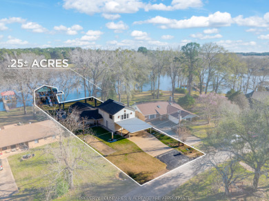 Beautifully Updated Waterfront Home on Lake Palestine - photo 30