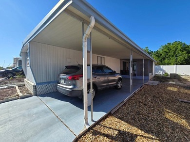Charming 2-Bedroom Home in Sunshine Lake Estates - 55+ Community - photo 3