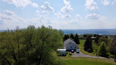 Wonderful country Ranch home in great condition! 8.10 acres - photo 2