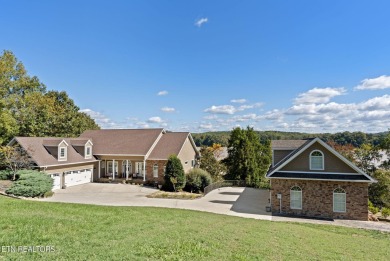 Watts Bar Lake Home For Sale in Rockwood Tennessee