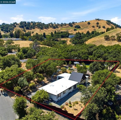SELLERS ARE RELOCATING AND MOTIVATED TO SELL! Price improvement - photo 14