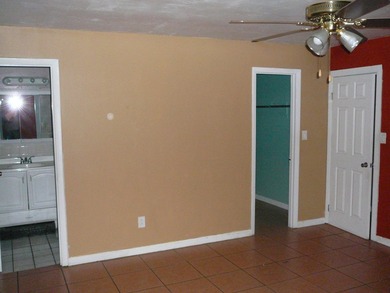 HUGE CBS DUPLEX ZONED GENERAL COMMERCIAL WHICH IS A LEGAL NON - photo 14