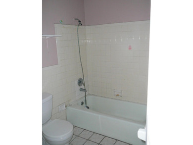 HUGE CBS DUPLEX ZONED GENERAL COMMERCIAL WHICH IS A LEGAL NON - photo 15