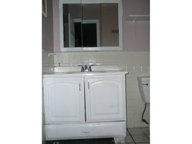 HUGE CBS DUPLEX ZONED GENERAL COMMERCIAL WHICH IS A LEGAL NON - photo 16