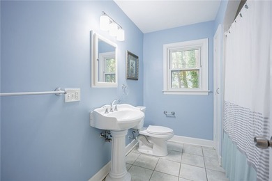 Welcome to 70 Highwood Road, where classic charm meets everyday - photo 22