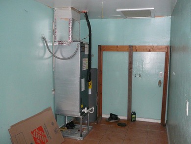 HUGE CBS DUPLEX ZONED GENERAL COMMERCIAL WHICH IS A LEGAL NON - photo 24