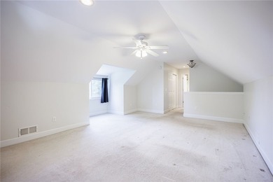Welcome to 70 Highwood Road, where classic charm meets everyday - photo 26