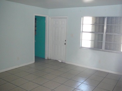 HUGE CBS DUPLEX ZONED GENERAL COMMERCIAL WHICH IS A LEGAL NON - photo 28