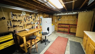 Lakefront Log Cabin Living at Its Finest! Call Josh! - photo 16