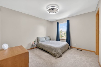 Welcome to one of the most versatile and expansive homes in - photo 40